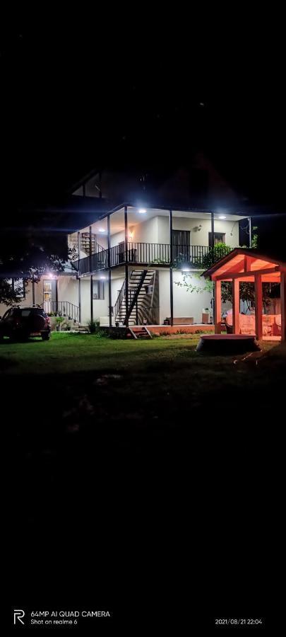 House B&B Местия Екстериор снимка