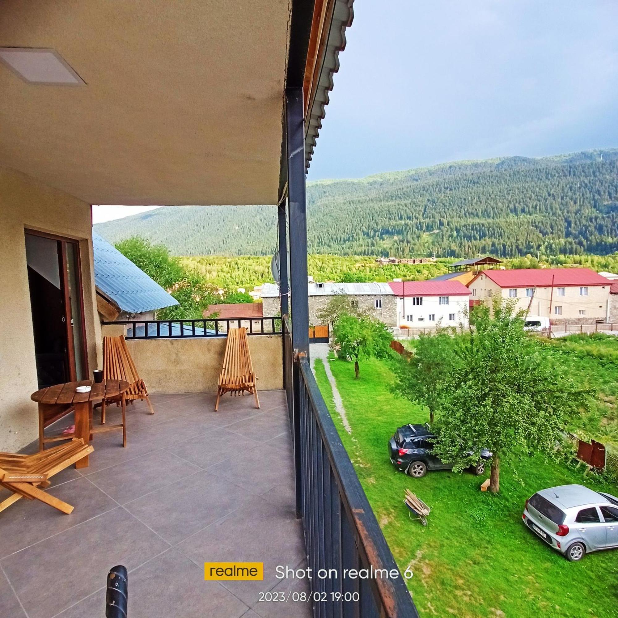 House B&B Местия Екстериор снимка