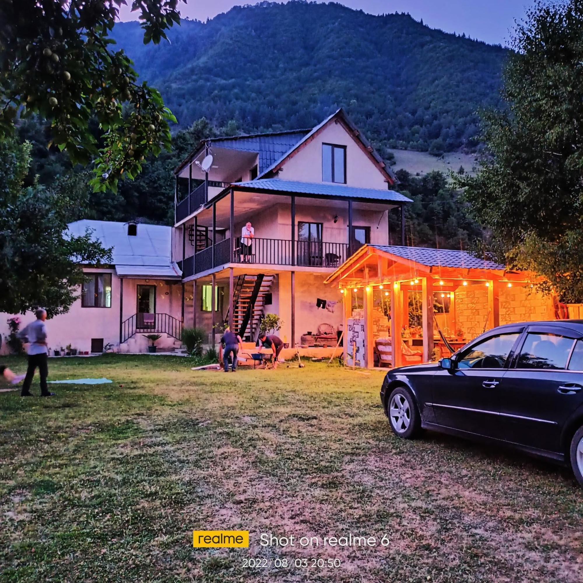 House B&B Местия Стая снимка